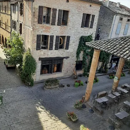 Le D'olympe Apartment *