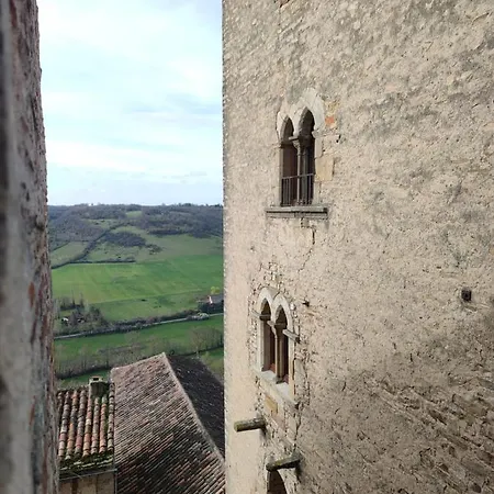 Le D'olympe Apartment *